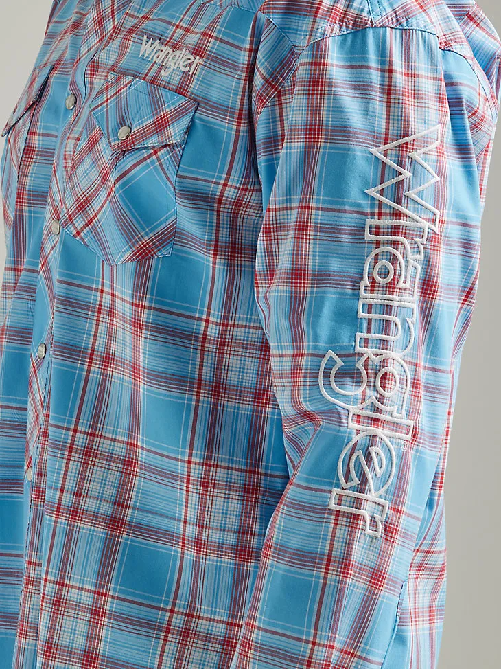 MEN'S WRANGLER® LOGO LONG SLEEVE WESTERN SNAP PLAID SHIRT IN SUNNY BLUE