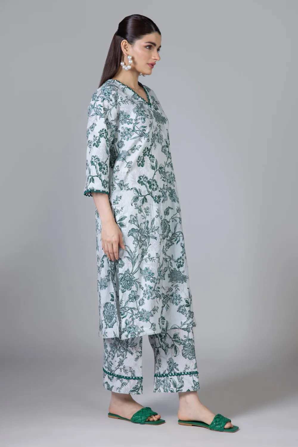 2 Piece | Kurta & Pants | Color  green and white