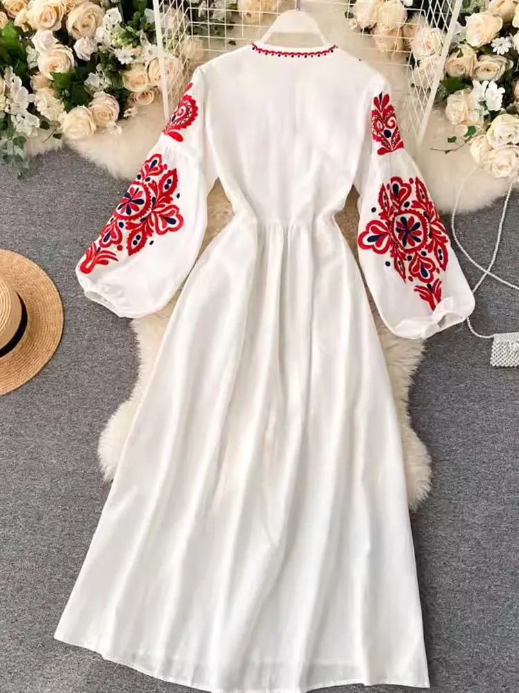 Women's Casual Retro Bohemian Ethnic Embroidery Cotton Dress