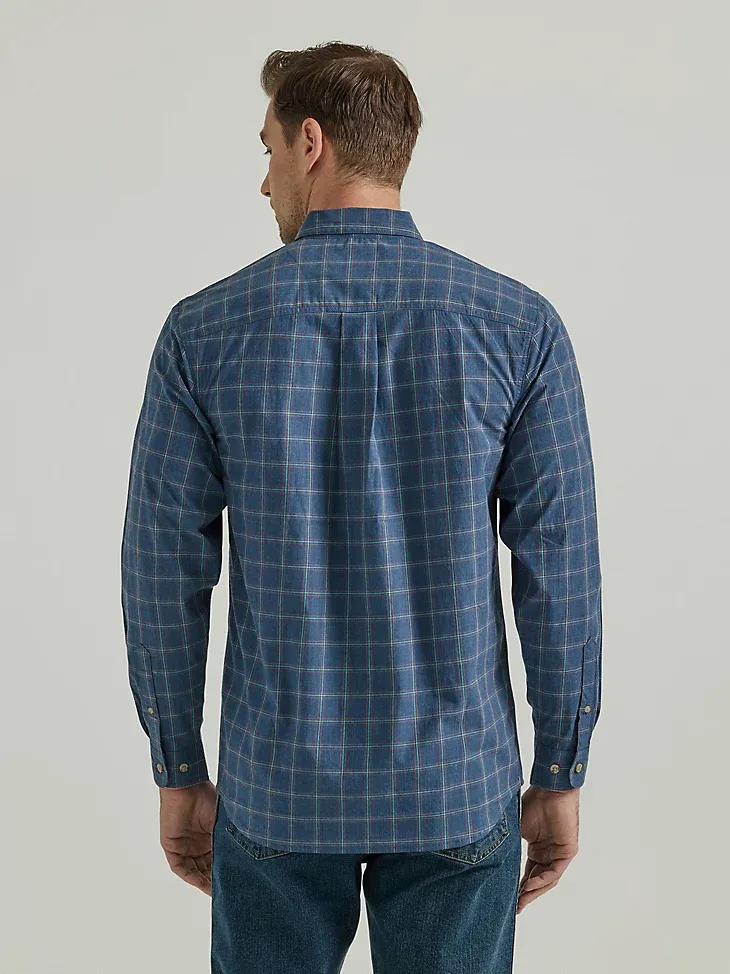 WRANGLER RUGGED WEAR® LONG SLEEVE WRINKLE RESIST PLAID BUTTON-DOWN SHIRT IN TEAL NAVY