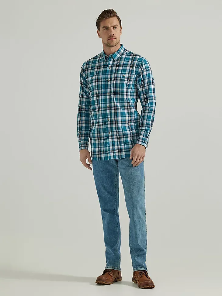 WRANGLER RUGGED WEAR® LONG SLEEVE EASY CARE PLAID BUTTON-DOWN SHIRT IN GREEN NAVY