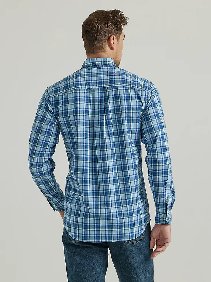 WRANGLER RUGGED WEAR® LONG SLEEVE WRINKLE RESIST PLAID BUTTON-DOWN SHIRT IN TEAL NAVY