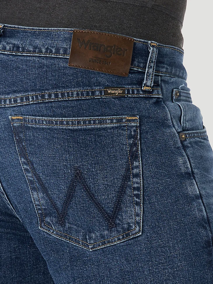 MEN'S RELAXED FIT FLEX JEAN IN MID DENIM