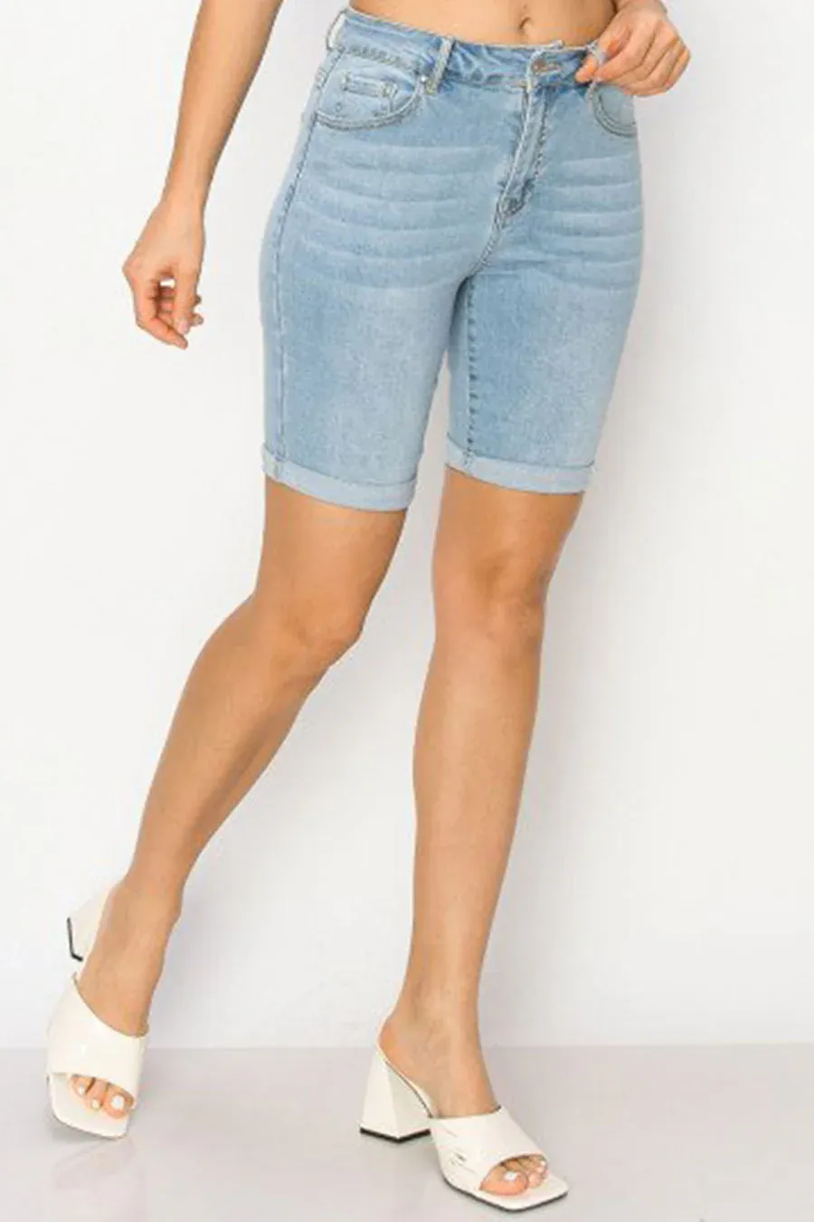 WAXJEAN Basic Bermuda Denim Shorts With Rolled Cuffs Stretch For Days