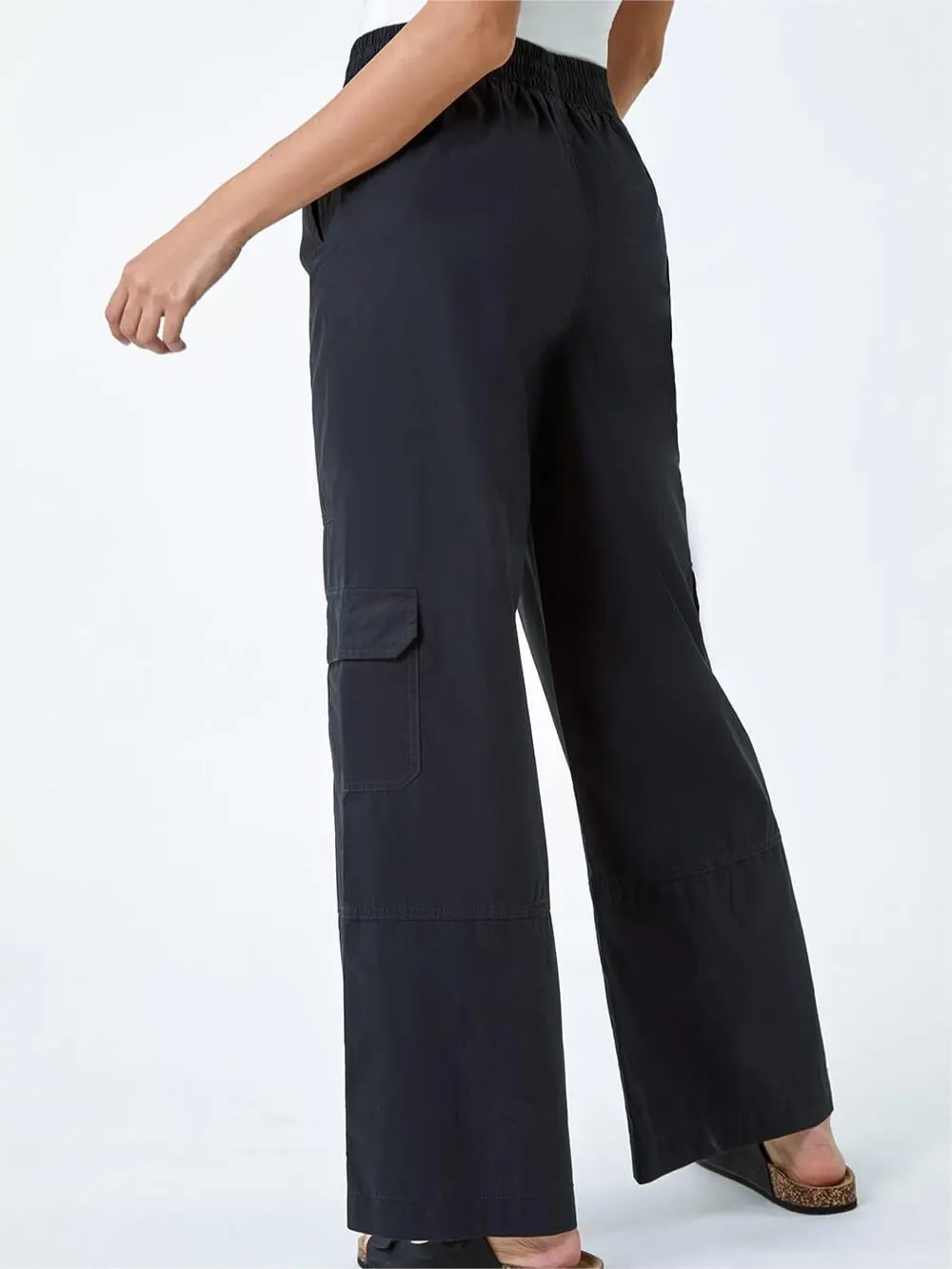 Black Multi-Pocket Loose-Fit Overalls