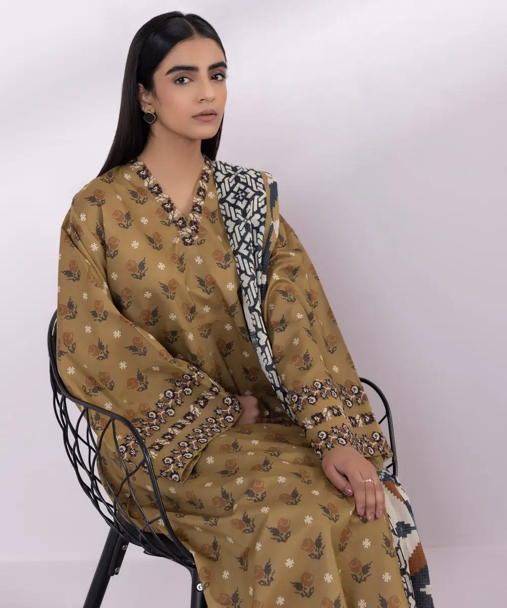 3 Piece - Embroidered Lawn Suit