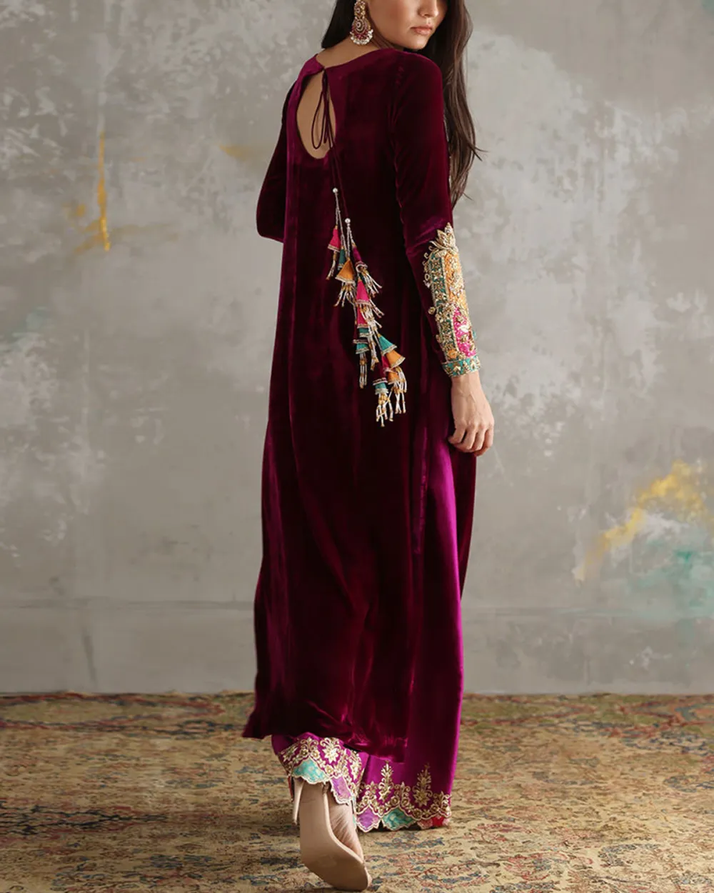 Vintage Elegant Embroidered Velvet Kaftan