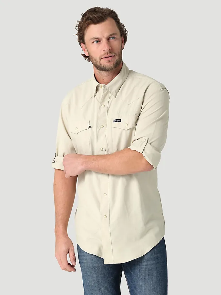 MEN'S WRANGLER PERFORMANCE SNAP LONG SLEEVE SOLID SHIRT IN HIGH TIDE