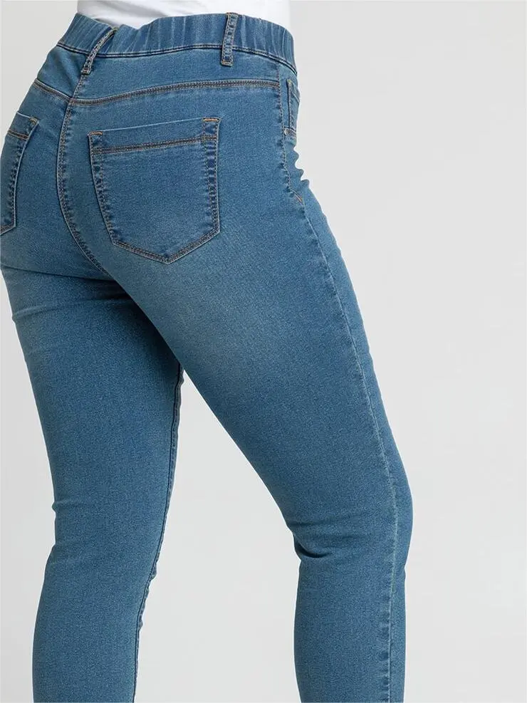 Stretchable waistband jeans