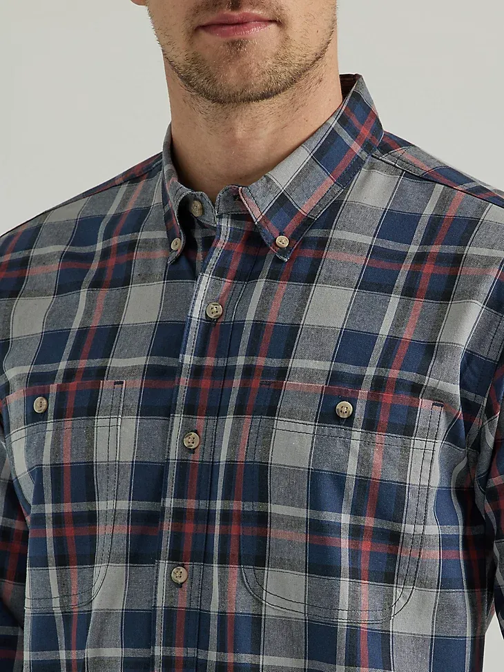 WRANGLER RUGGED WEAR® LONG SLEEVE EASY CARE PLAID BUTTON-DOWN SHIRT IN GREEN NAVY