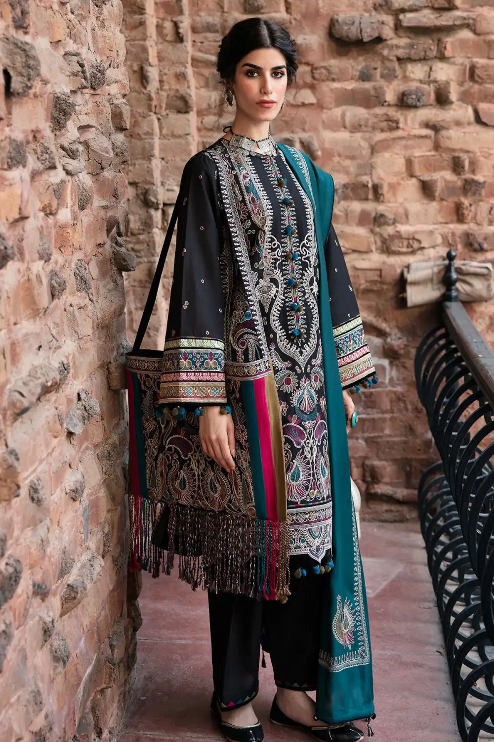 EMBROIDERED SLUB KHADDAR SETS