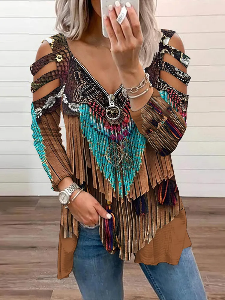 Vintage Western Tassel Print V-Neck Off-Shoulder T-Shirt