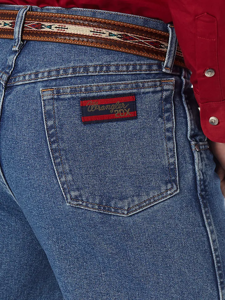 WRANGLER® 20X® NO. 22 ORIGINAL JEAN IN VINTAGE DENIM