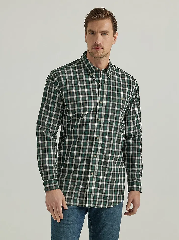 WRANGLER RUGGED WEAR® LONG SLEEVE WRINKLE RESIST PLAID BUTTON-DOWN SHIRT IN TEAL NAVY