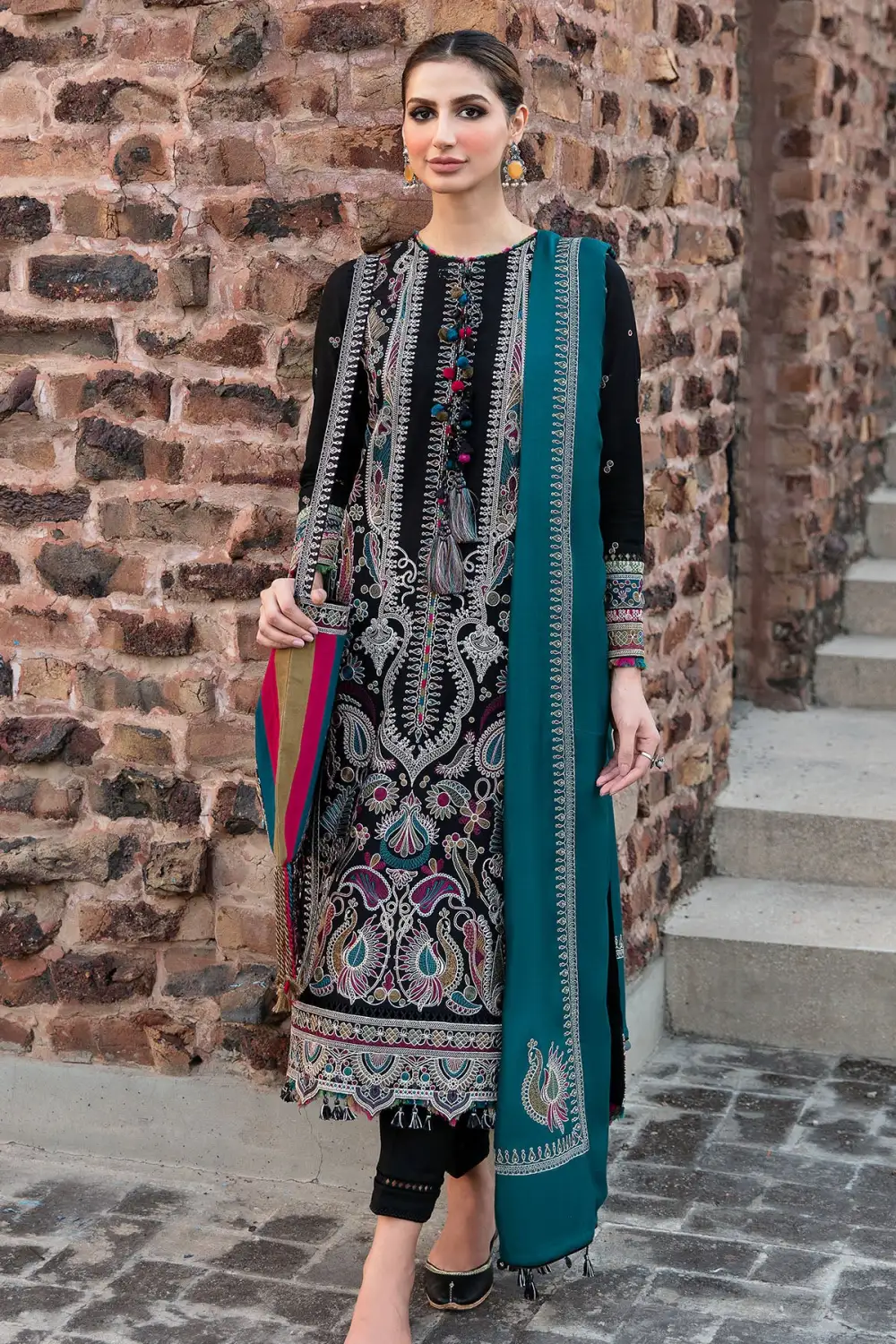 EMBROIDERED SLUB KHADDAR SETS