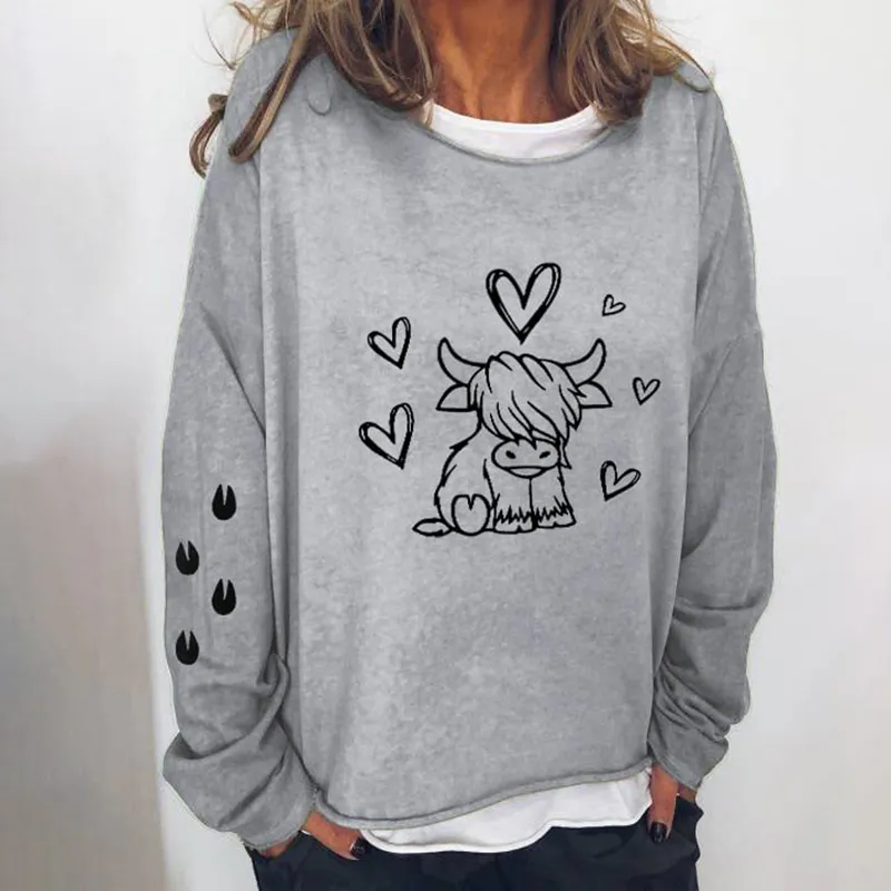 Women's Lovely Highland Cow Casual Sweatshirt