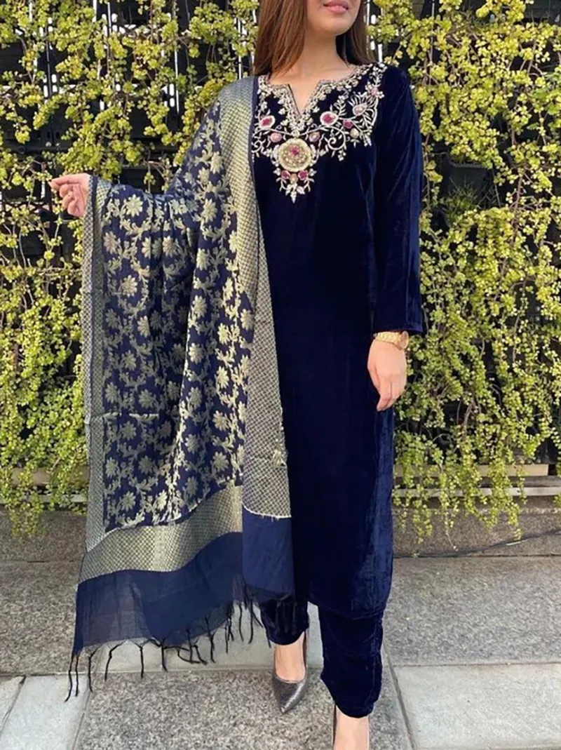 Long-sleeved loose embroidered velvet suit