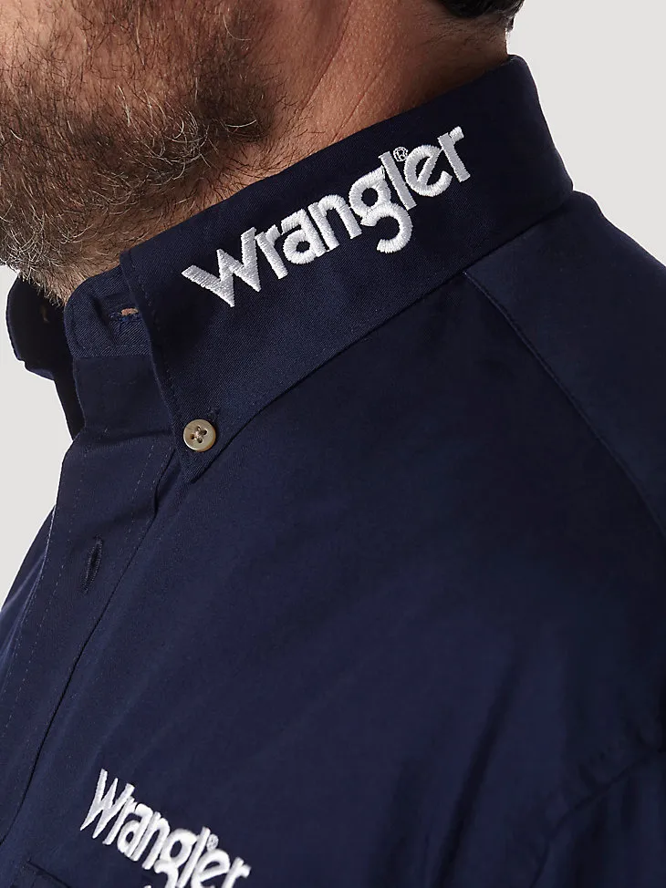 MEN'S WRANGLER® LOGO LONG SLEEVE BUTTON DOWN SOLID SHIRT IN NAVY