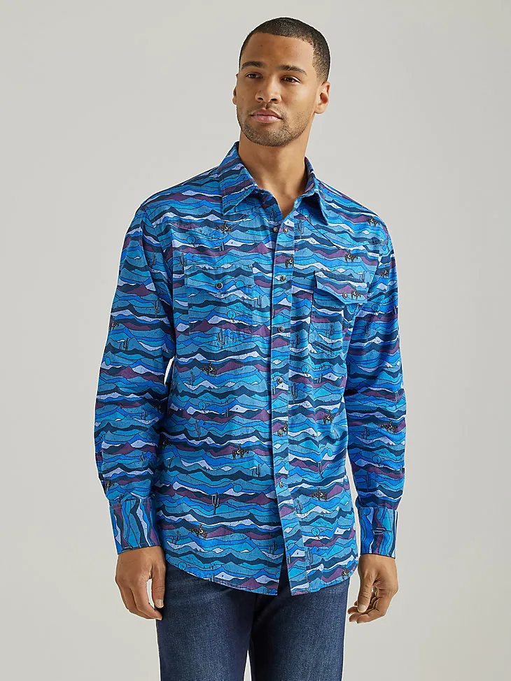 WRANGLER® WAY OUT WEST WESTERN SNAP SHIRT IN MONSTERA GREEN