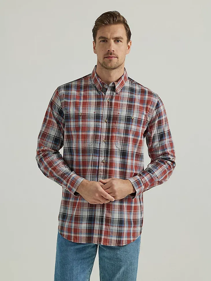 WRANGLER RUGGED WEAR® LONG SLEEVE EASY CARE PLAID BUTTON-DOWN SHIRT IN GREEN NAVY