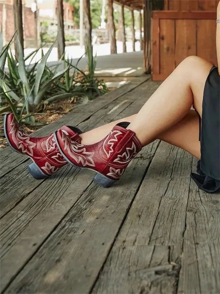 Vintage Embroidered Western Cowgirl Ankle Boots