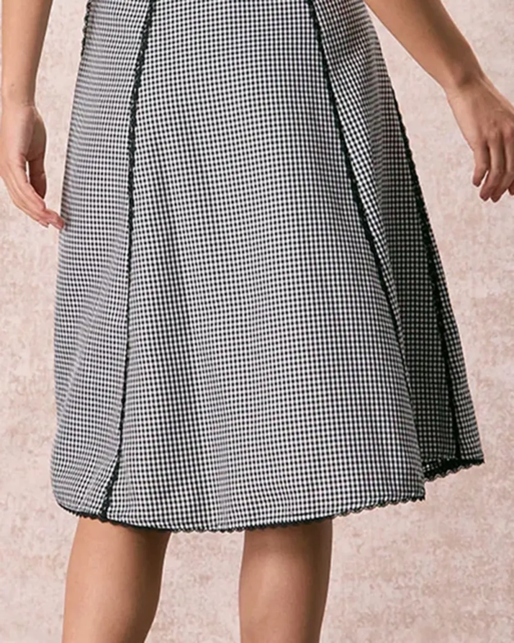 Black plaid vintage skirt