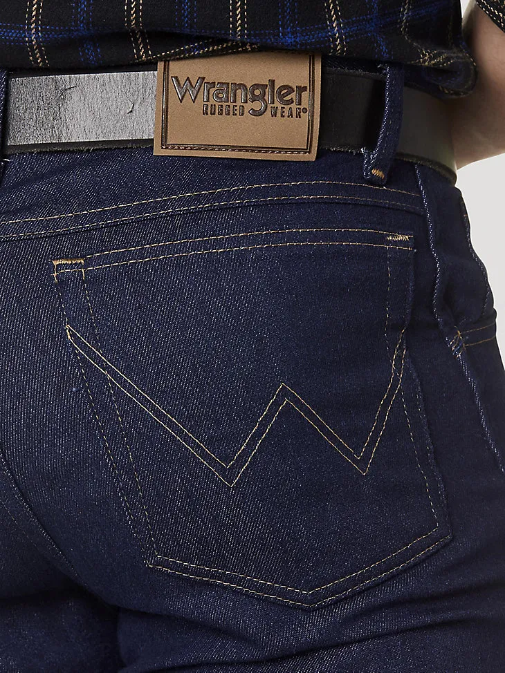 WRANGLER RUGGED WEAR® STRETCH REGULAR FIT JEAN IN DENIM