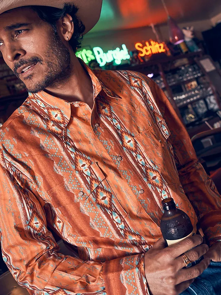 MEN'S CHECOTAH® LONG SLEEVE WESTERN SNAP PRINTED SHIRT IN RUST