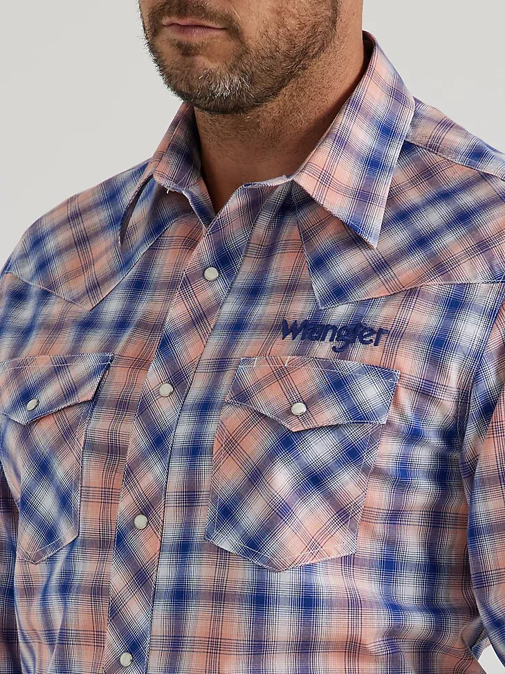 MEN'S WRANGLER® LOGO LONG SLEEVE WESTERN SNAP SHIRT IN LARK PLAID