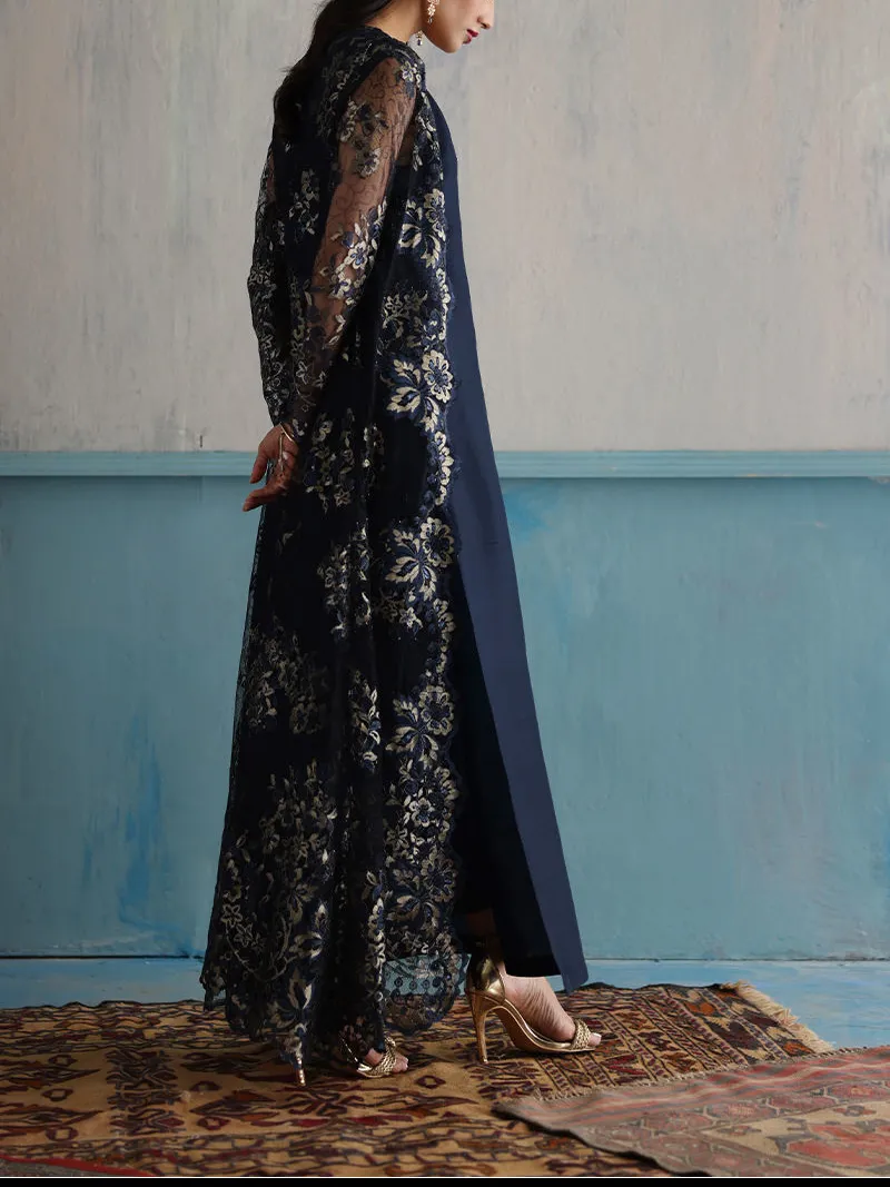 Elegant embroidered kaftan