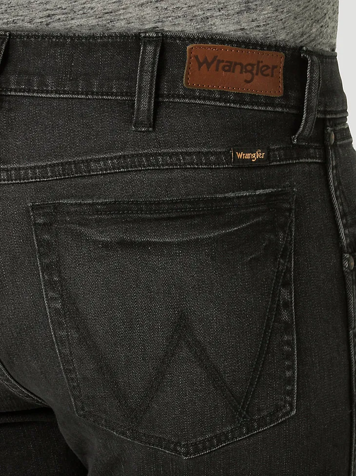 MEN'S WRANGLER® SLIM STRAIGHT JEAN IN ACID WASH