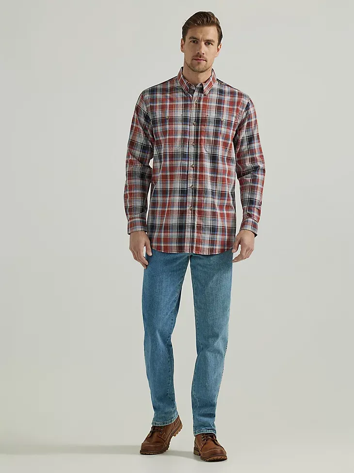 WRANGLER RUGGED WEAR® LONG SLEEVE EASY CARE PLAID BUTTON-DOWN SHIRT IN GREEN NAVY