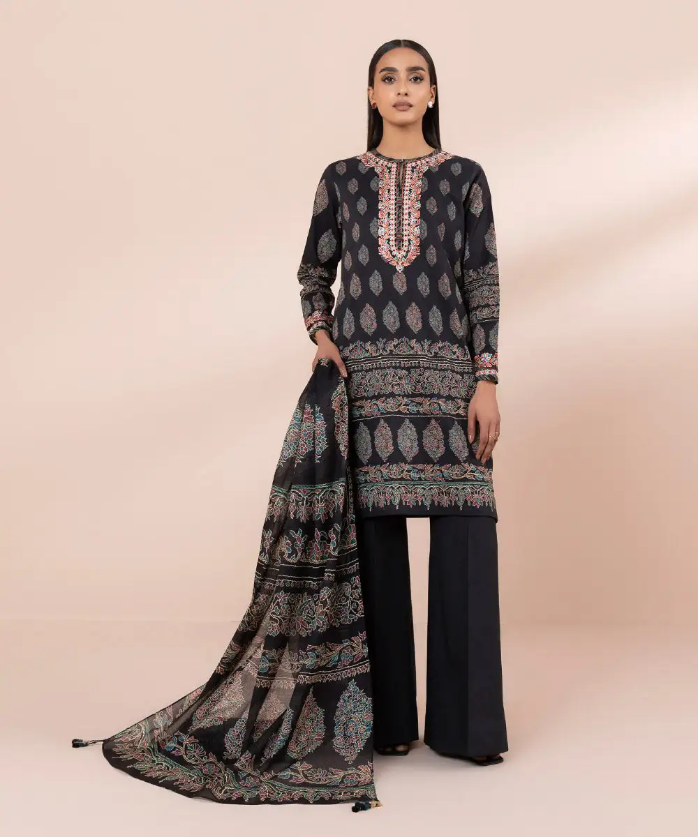 3 Piece - Embroidered Lawn Suit