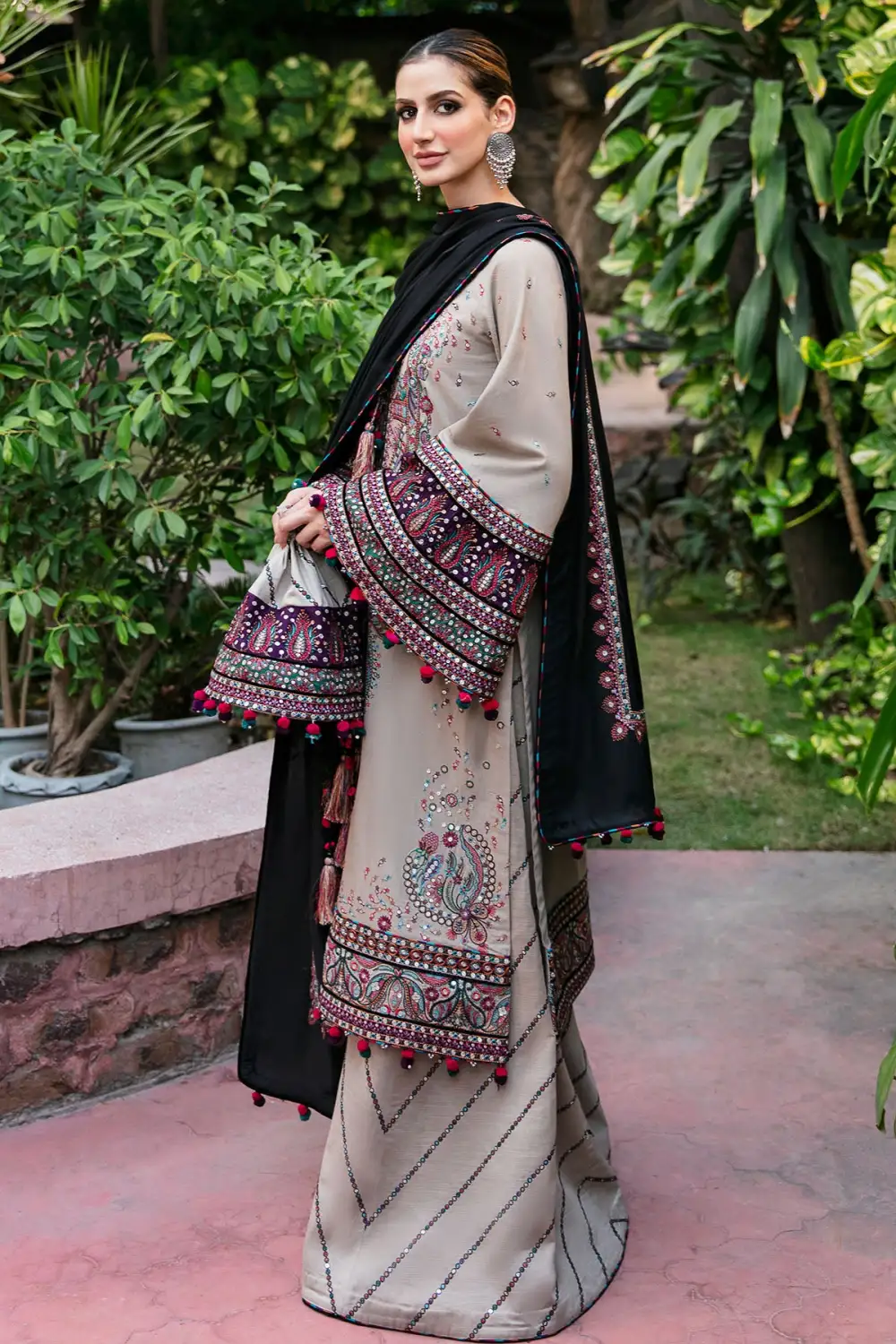 EMBROIDERED SLUB KHADDAR SETS