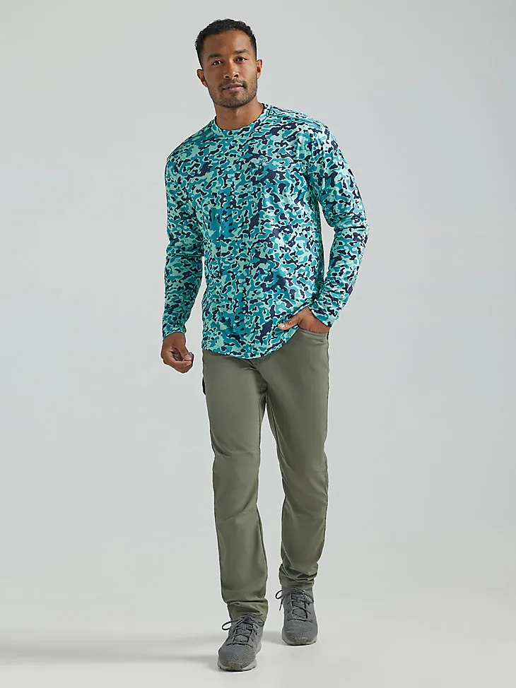 ATG BY WRANGLER ANGLER™ MEN'S PERFORMANCE SUN T-SHIRT IN OCEAN CAMO