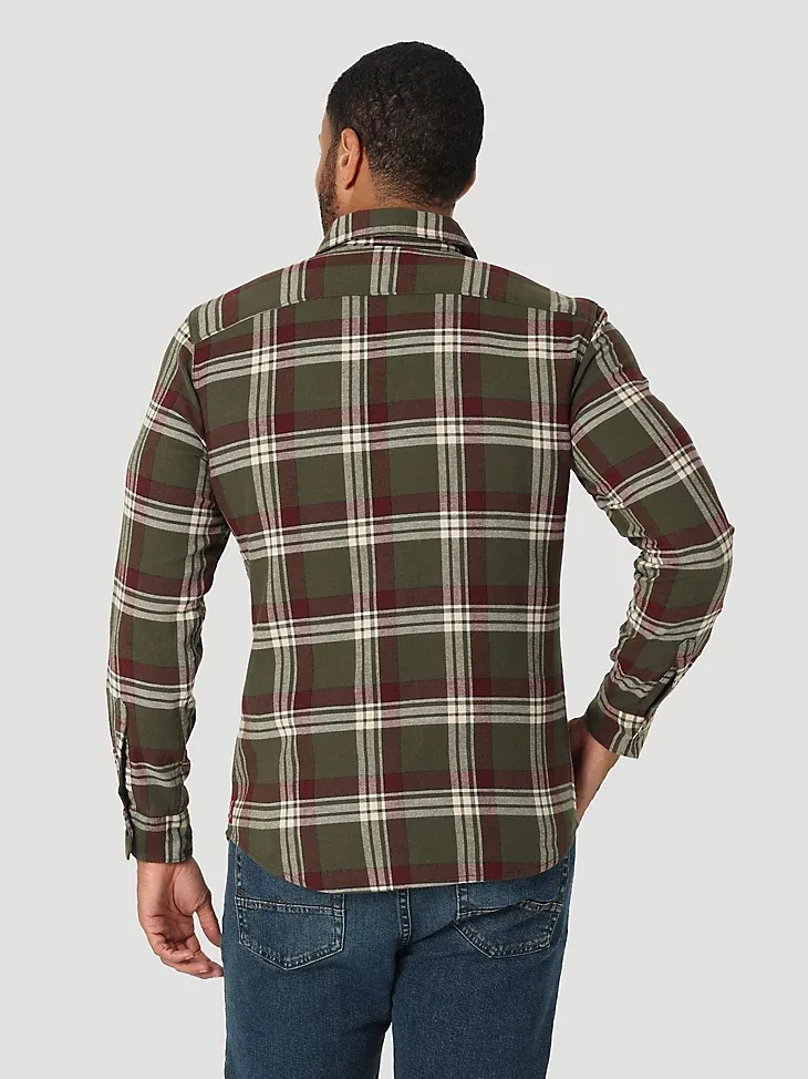 MEN'S CLOUD FLANNEL™ FREE TO STRETCH™ SHIRT IN CAPULET OLIVE