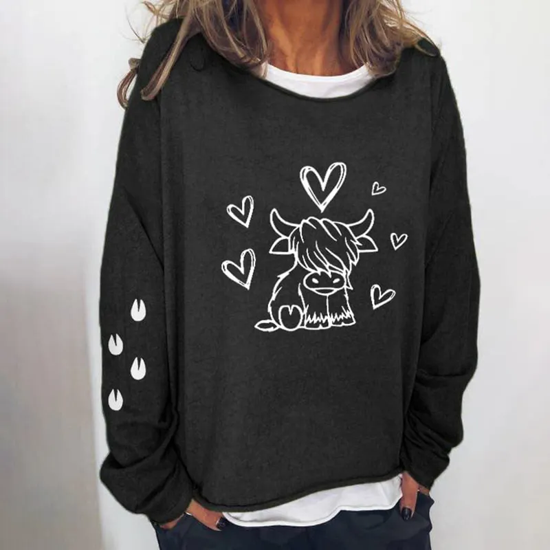 Women's Lovely Highland Cow Casual Sweatshirt