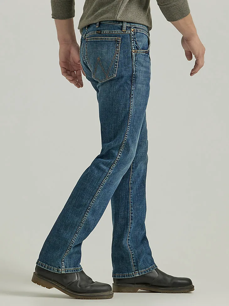 MEN'S CLASSIC BOOTCUT JEAN IN DARK MID SHADE