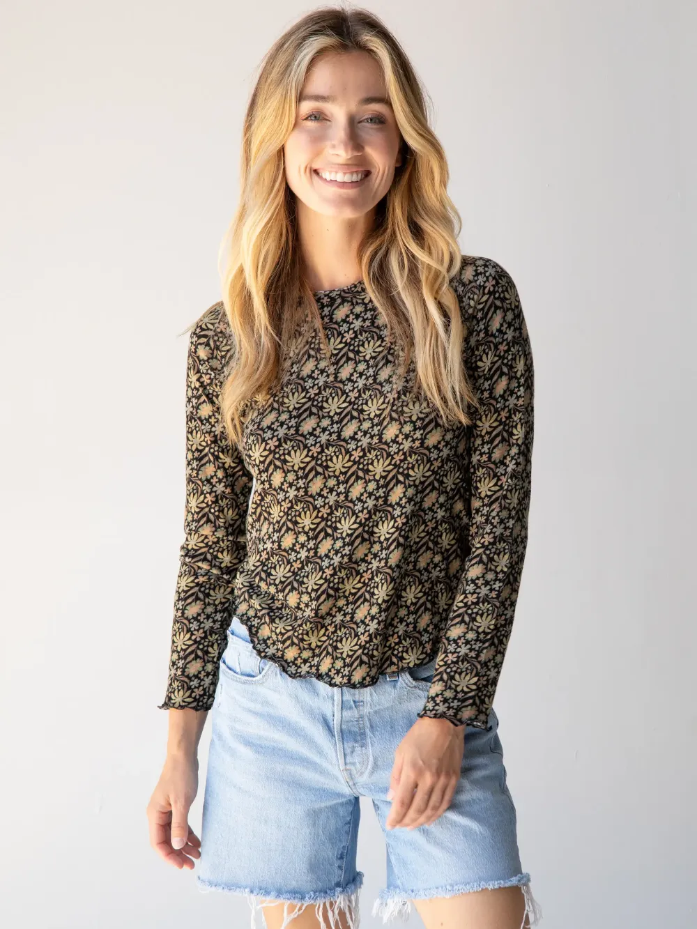 Lily Knit Cotton Long Sleeve Tee Shirt - Black Tan Daisies