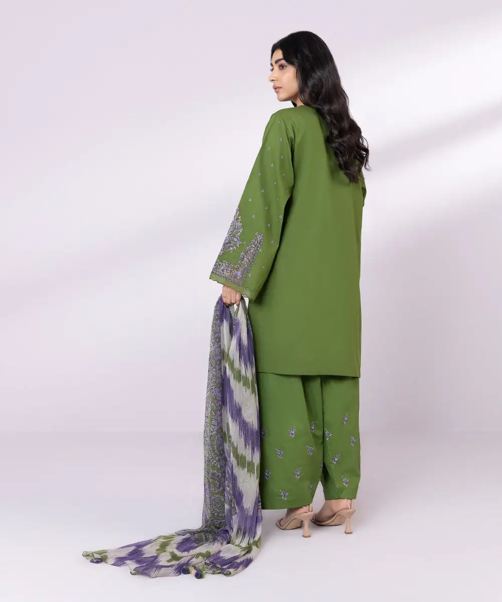 3 Piece - Embroidered Lawn Suit