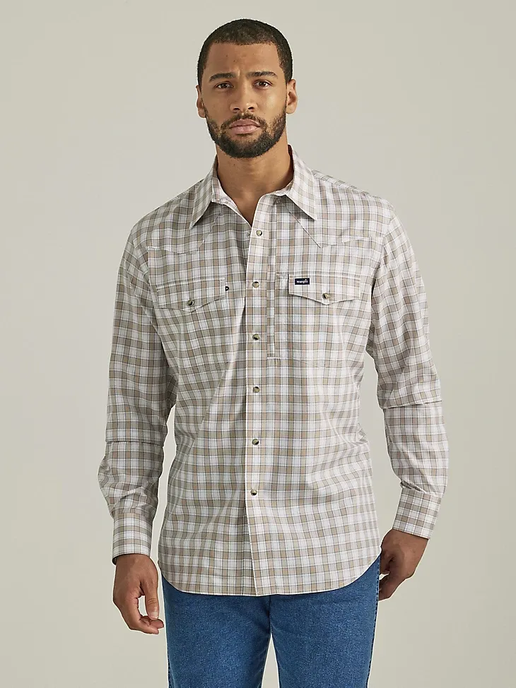 MEN'S WRANGLER PERFORMANCE SNAP LONG SLEEVE PLAID SHIRT IN TAN PLAID