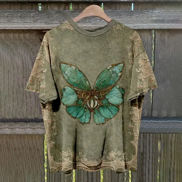 Butterfly Art Retro Worn Loose T-Shirt