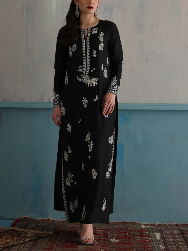 Elegant Embroidered Kaftan