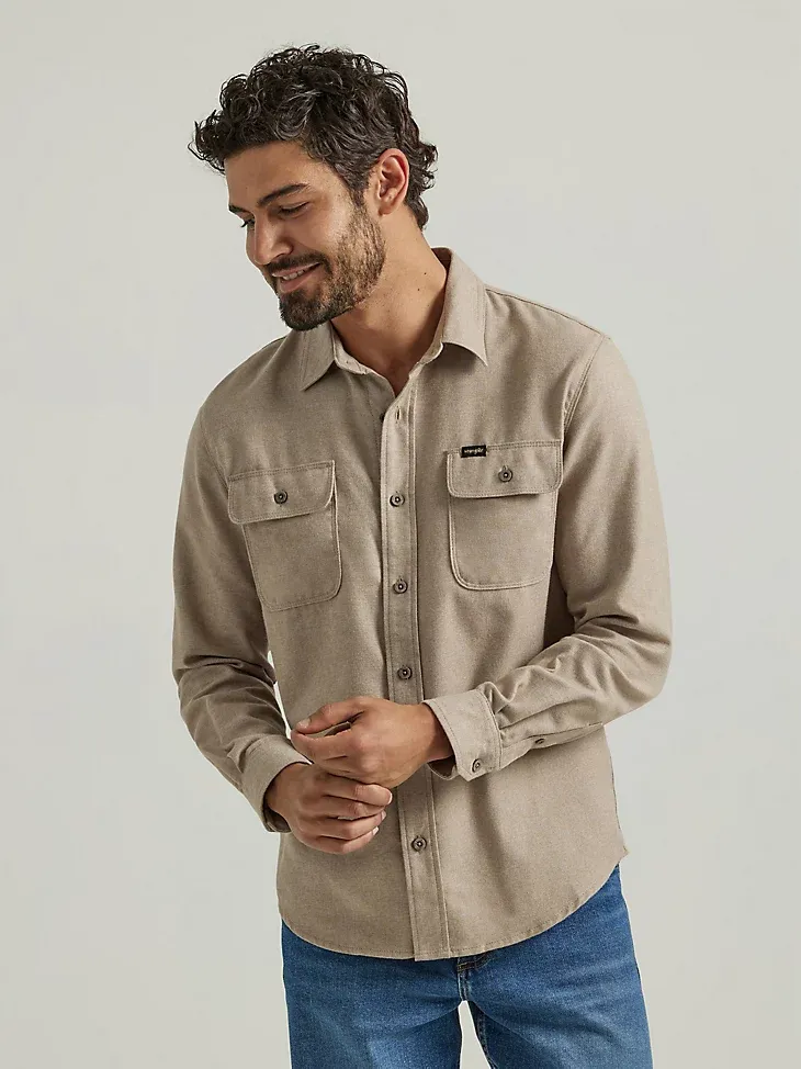 MEN'S HEATHERED BUTTON-DOWN SHIRT IN ELMWOOD