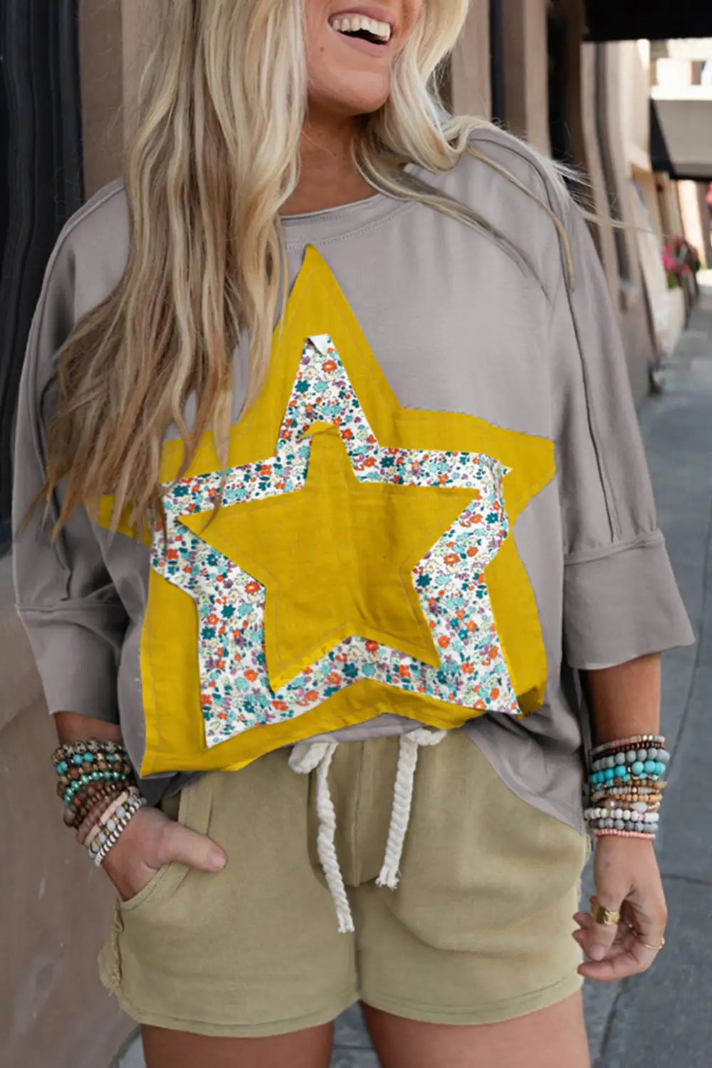 Medium Grey Floral Star Patched 3/4 Sleeve Plus Size Top