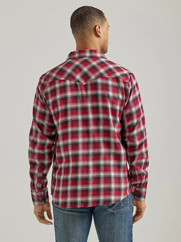 MEN'S WRANGLER RETRO® LONG SLEEVE FLANNEL WESTERN SNAP PLAID SHIRT IN STORMY RED