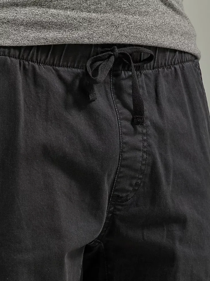 MEN'S FREE TO STRETCH™ DRAWSTRING CARGO SHORT IN ACORN