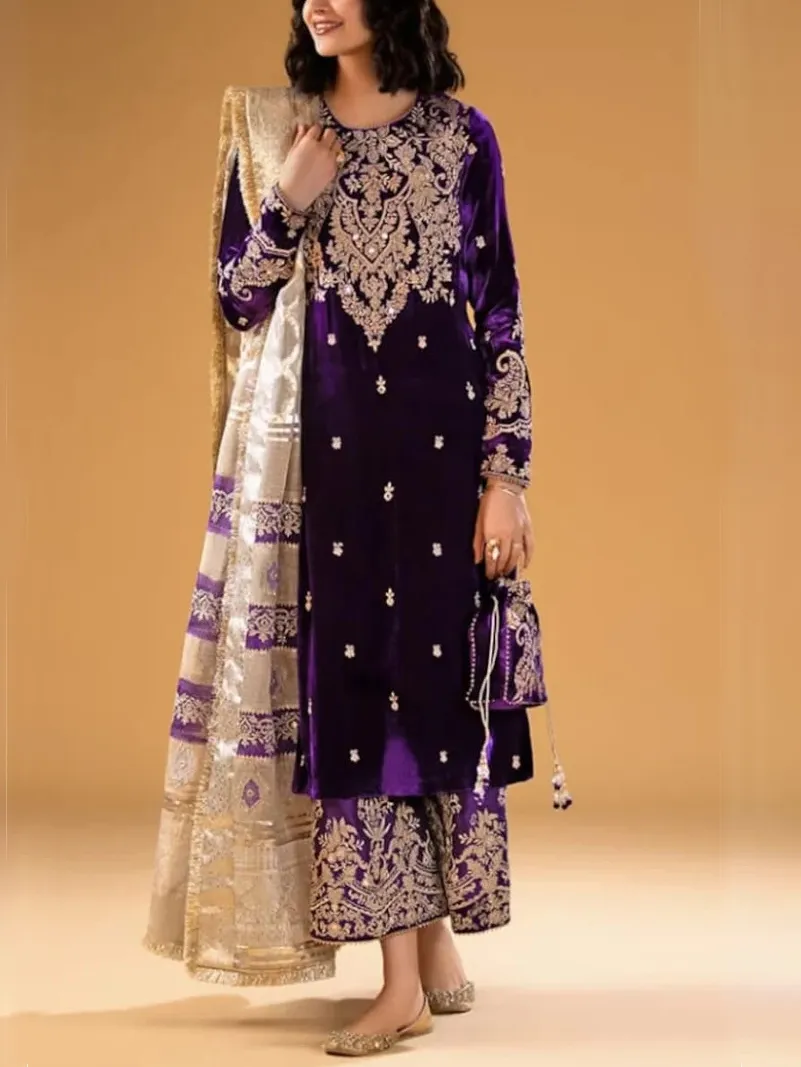 Long-sleeved solid embroidered velvet suit