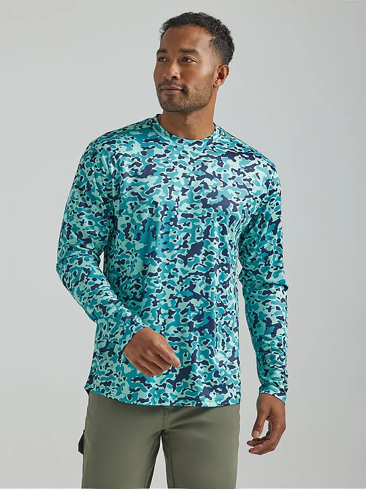 ATG BY WRANGLER ANGLER™ MEN'S PERFORMANCE SUN T-SHIRT IN OCEAN CAMO