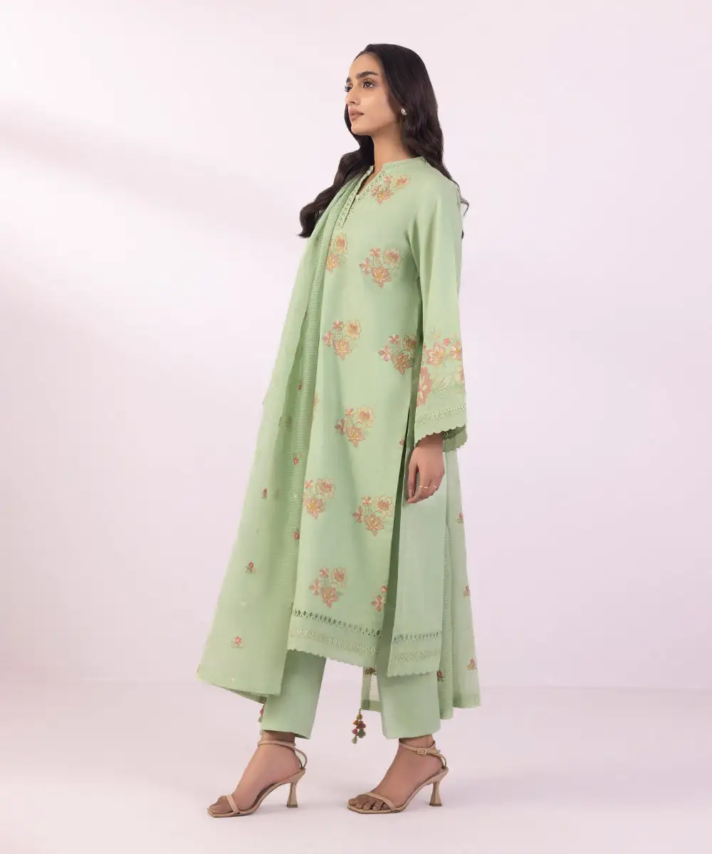 3 Piece - Embroidered Lawn Suit